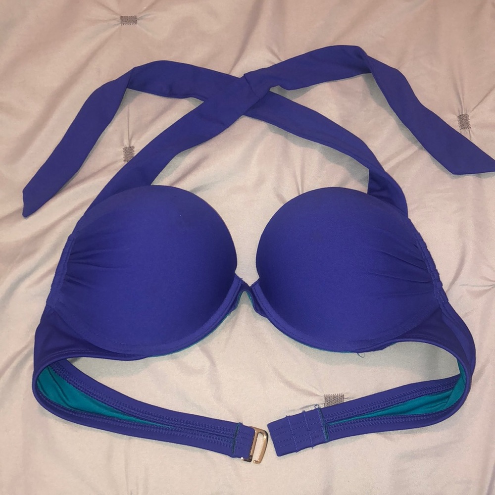 Victorias Secret Bombshell 32a Padded Swimsuit Top